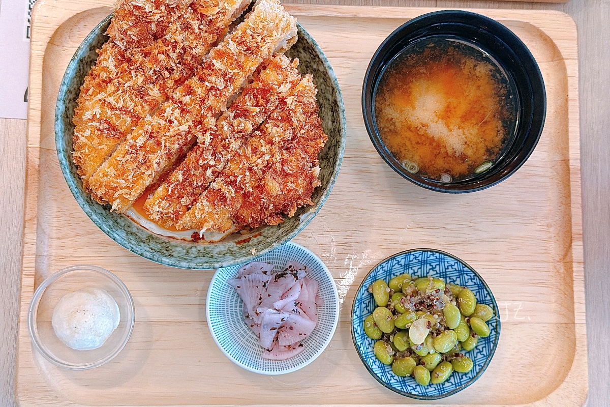 KATSU鑫豬排|新北中和四號公園後切豬排,日式人氣豬排小店 - 第5張圖 KATSU鑫豬排|新北中和四號公園後切豬排,日式人氣豬排小店