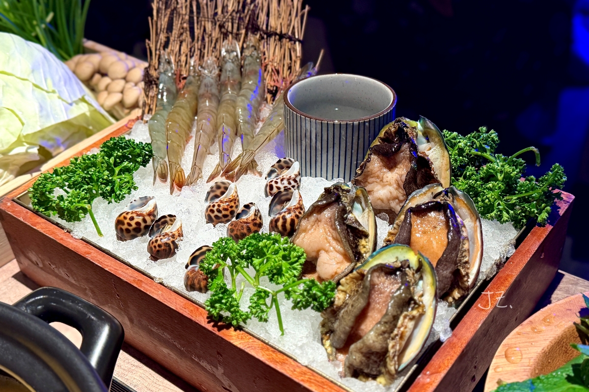 鮑福記鮑魚雞湯火鍋|台北新開幕鮑魚雞湯火鍋,特色薄荷葉加雞湯吃法很特別 - 第14張圖 鮑福記鮑魚雞湯火鍋|台北新開幕鮑魚雞湯火鍋,特色薄荷葉加雞湯吃法很特別