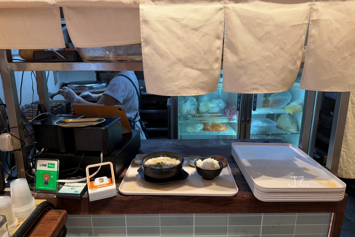 丰屋 Korean Restaurant｜捷運市政府站韓式餐廳，信義區豬肉湯飯、韓式鍋物新開幕